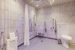 Premier Inn Edinburgh Leith Waterfront