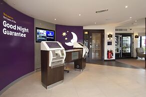 Premier Inn Exeter - M5 J29
