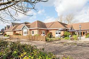 Premier Inn Guildford North - A3
