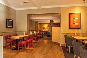 Premier Inn Guildford North - A3