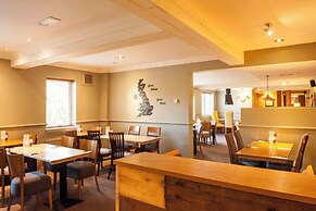 Premier Inn Guildford North - A3
