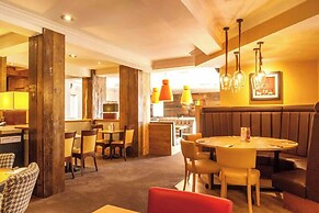 Premier Inn Guildford North - A3