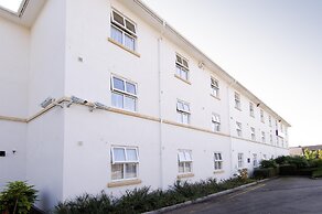 Premier Inn Cheltenham Central - West/A40