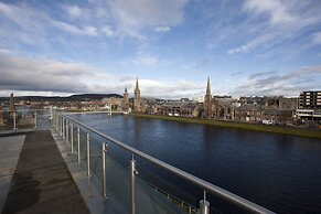Premier Inn Inverness Centre - River Ness