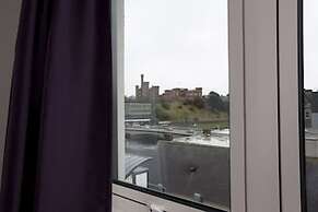 Premier Inn Inverness Centre - River Ness