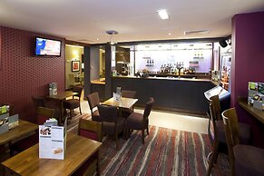 Premier Inn Inverness Centre - River Ness