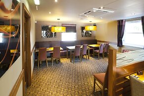 Premier Inn Inverness West