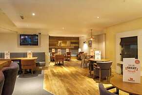 Premier Inn Milton Keynes Central - Xscape