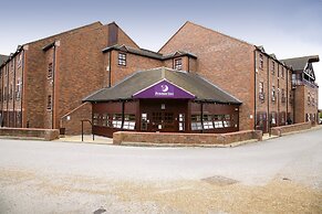 Premier Inn Milton Keynes Sw - Furzton Lake