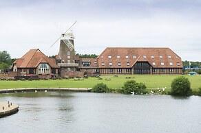 Premier Inn Milton Keynes South