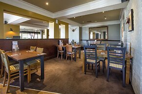 Premier Inn Leeds / Bradford Airport