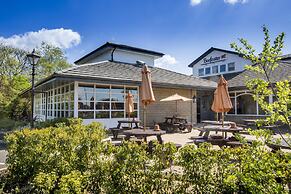 Premier Inn Leeds / Bradford Airport