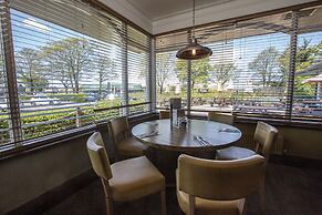 Premier Inn Leeds / Bradford Airport