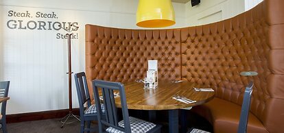 Premier Inn Leeds / Bradford Airport