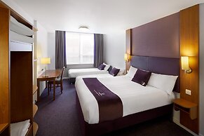 Premier Inn Rotherham East - M18/M1