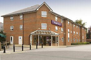 Premier Inn Leeds East