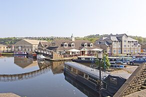 Premier Inn Huddersfield Central
