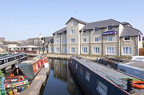Premier Inn Huddersfield Central