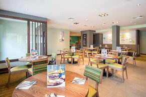 Premier Inn Leek Town Centre