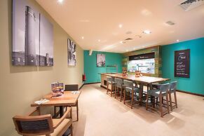 Premier Inn Leek Town Centre