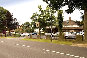 Premier Inn Gatwick Crawley - Goff's Park