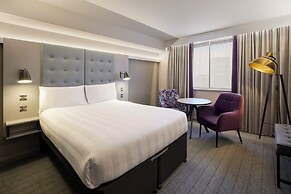 Premier Inn London Gatwick Manor Royal