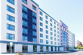 Premier Inn London Gatwick Manor Royal