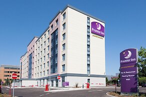 Premier Inn London Gatwick Manor Royal