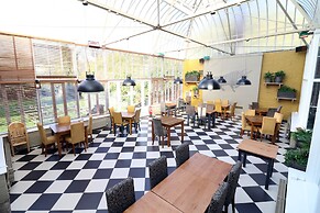 Premier Inn London Croydon South - A212