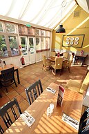 Premier Inn London Croydon South - A212