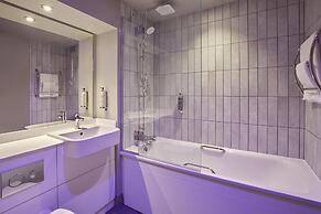 Premier Inn Epsom Central