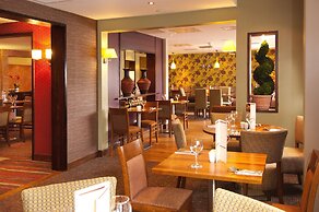 Premier Inn Sunbury - Kempton Park