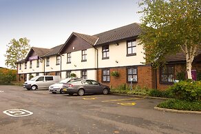 Premier Inn Oldham - Broadway