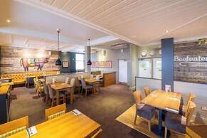 Premier Inn Manchester Salford Quays