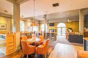 Premier Inn Manchester Salford Quays