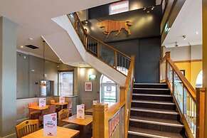 Premier Inn Manchester Salford Quays
