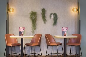 Premier Inn Oldham Central