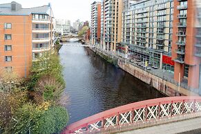 Premier Inn Manchester City Centre West