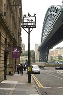 Premier Inn Newcastle City Centre - Quayside