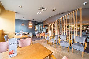 Premier Inn Swansea Waterfront