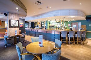 Premier Inn Swansea Waterfront