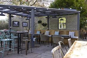 Holmfield Arms