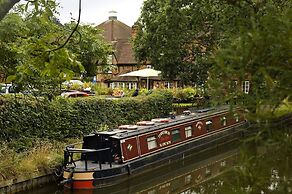 Premier Inn Woking West - A324