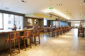 Premier Inn Woking Town Centre