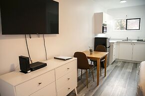 Westview Centre Motel Ltd.