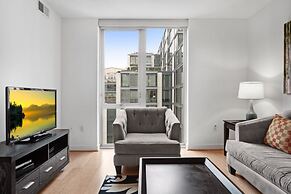 Global Luxury Suites at Chinatown