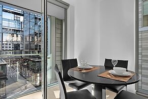 Global Luxury Suites at Chinatown