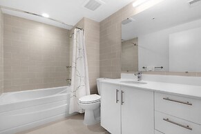 Global Luxury Suites at Chinatown