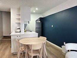Cloud 9 Inn