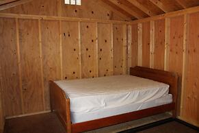 Hemlock Campground And Cottages